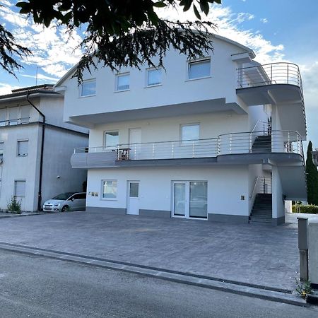 Apartmaji Meduza Izola Buitenkant foto