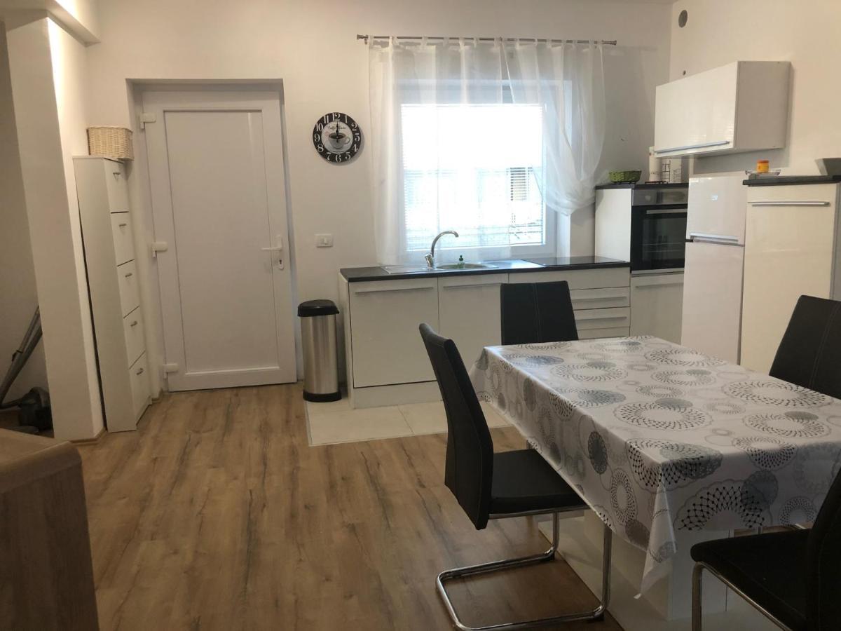Apartmaji Meduza Izola Buitenkant foto