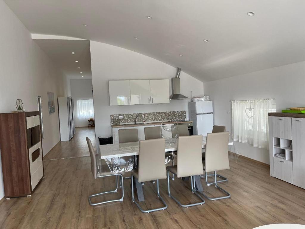 Apartmaji Meduza Izola Buitenkant foto